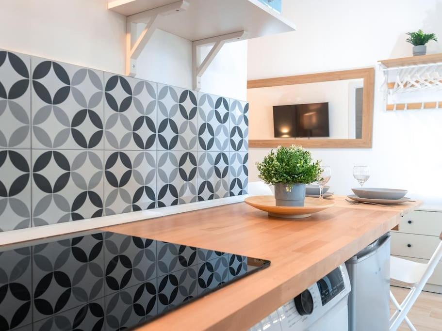 Acogedor Estudio En Triana Con Jacuzzi Y Wifi Sevilla Exterior foto