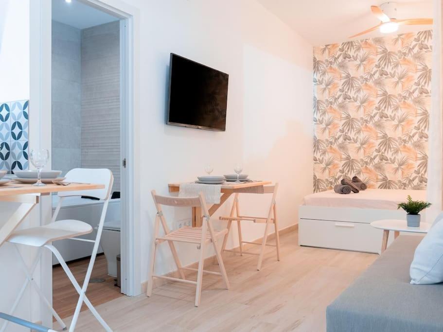 Acogedor Estudio En Triana Con Jacuzzi Y Wifi Sevilla Exterior foto