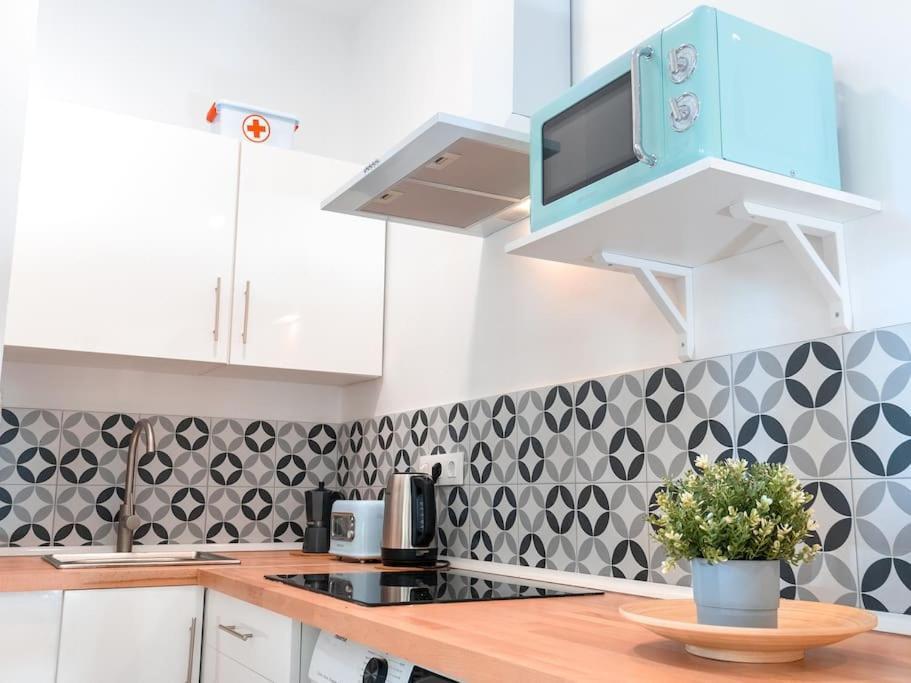 Acogedor Estudio En Triana Con Jacuzzi Y Wifi Sevilla Exterior foto
